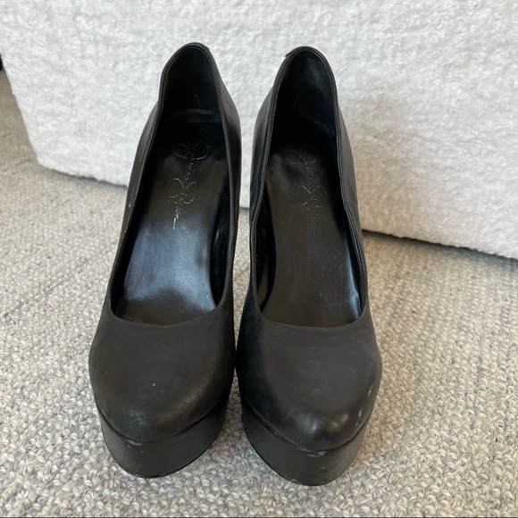 Ashley Simpson black high heel pumps - size 8.5 - Picture 1 of 10